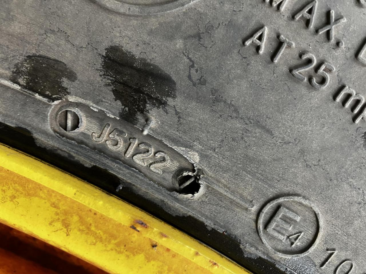 BKT 270/95R32 - Шина для Сельскохозяйственной техники: фото 2 BKT 270/95R32 - Шина для Сельскохозяйственной техники: фото 2