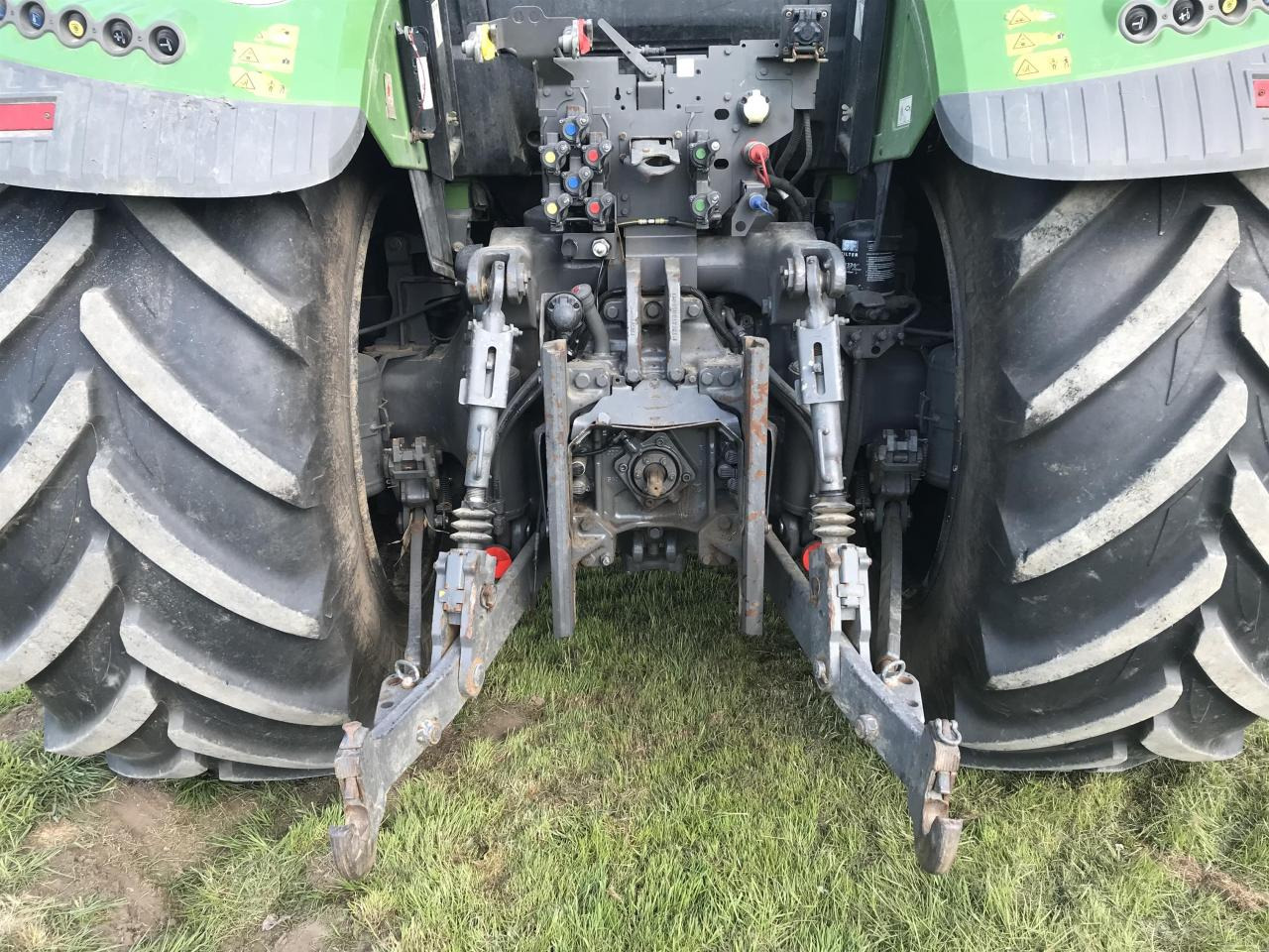 Fendt 724 Vario Profi Plus - Трактор: фото 4 Fendt 724 Vario Profi Plus - Трактор: фото 4