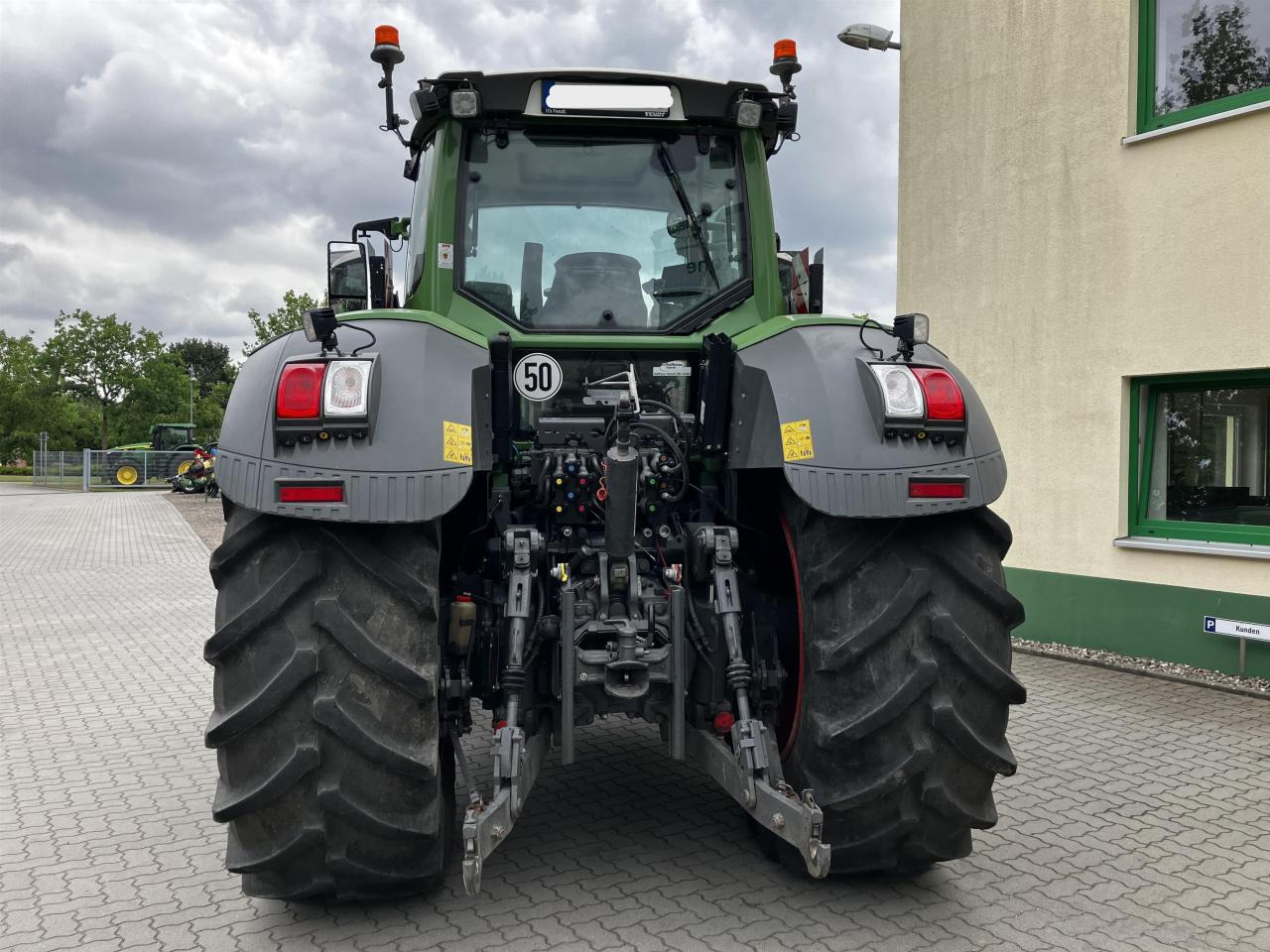 Fendt 828 Vario Profi Plus - Трактор: фото 5 Fendt 828 Vario Profi Plus - Трактор: фото 5