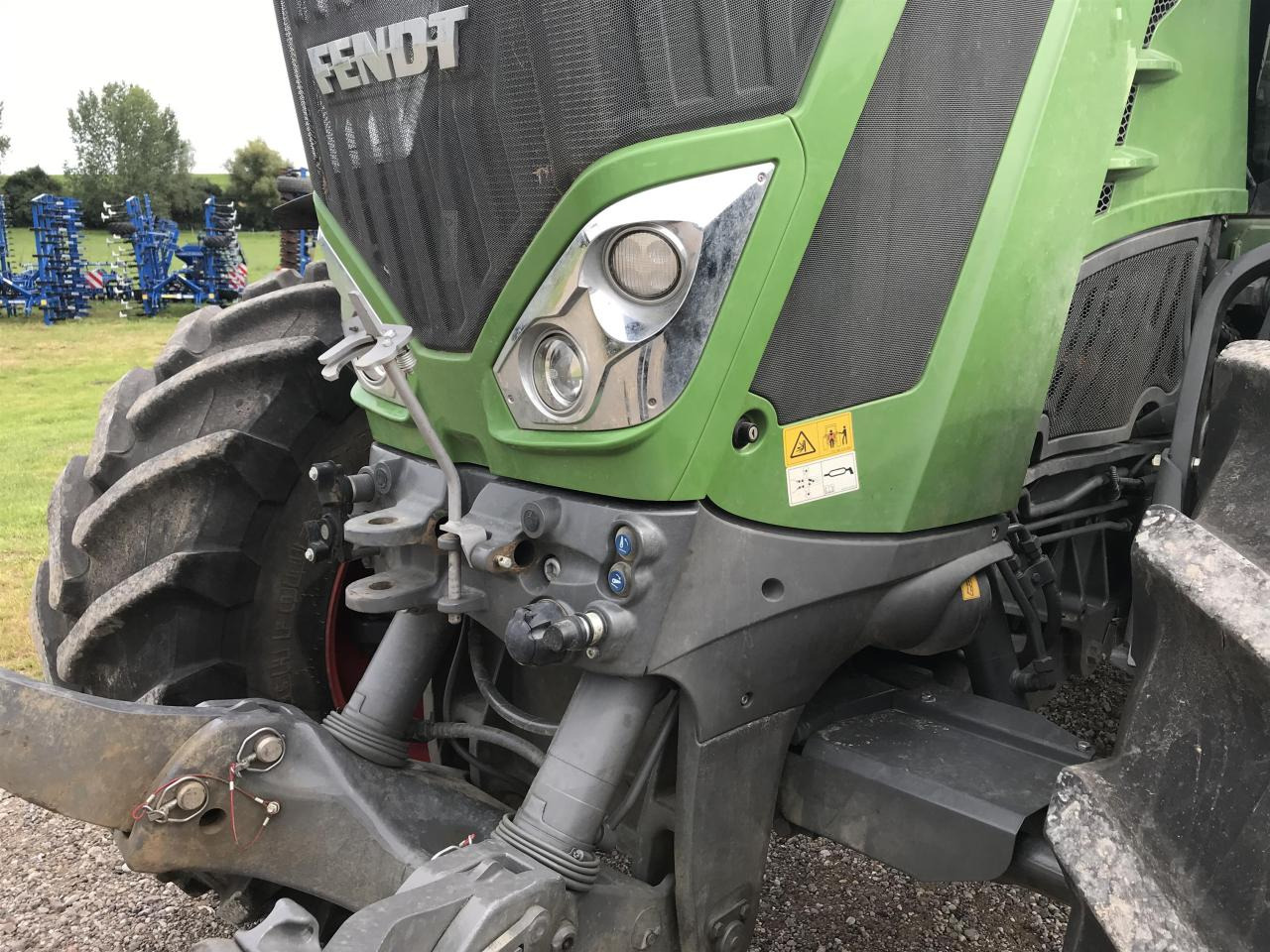 Fendt 828 Vario Profi Plus - Трактор: фото 5 Fendt 828 Vario Profi Plus - Трактор: фото 5