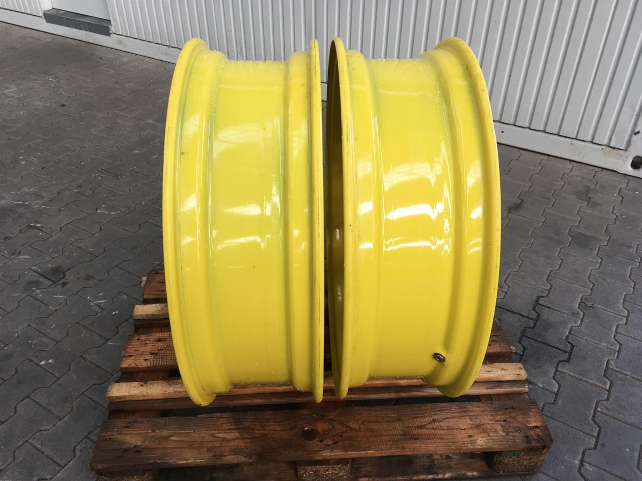 John Deere 10x34 - Шина для Сельскохозяйственной техники: фото 2 John Deere 10x34 - Шина для Сельскохозяйственной техники: фото 2