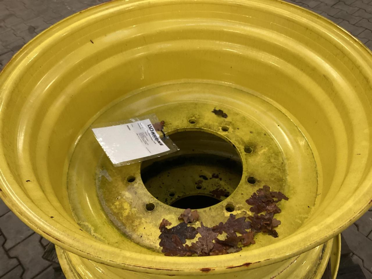 John Deere 16x30 - Шина для Сельскохозяйственной техники: фото 2 John Deere 16x30 - Шина для Сельскохозяйственной техники: фото 2