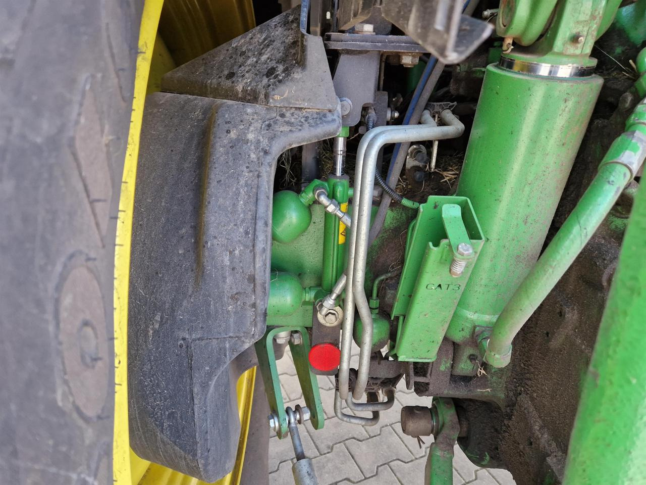 John Deere 6145R - Трактор: фото 5 John Deere 6145R - Трактор: фото 5