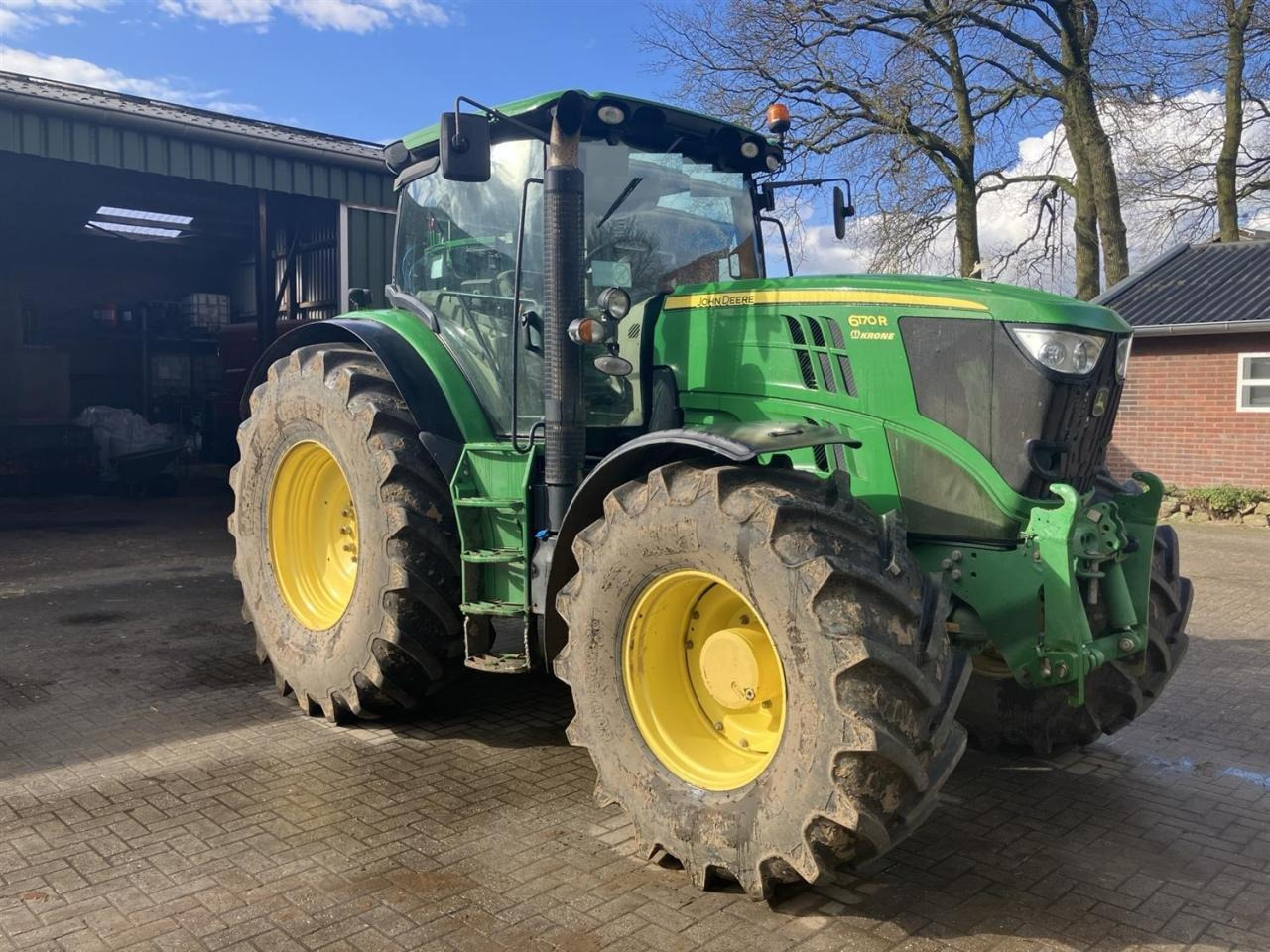 John Deere 6170R - Трактор: фото 2 John Deere 6170R - Трактор: фото 2