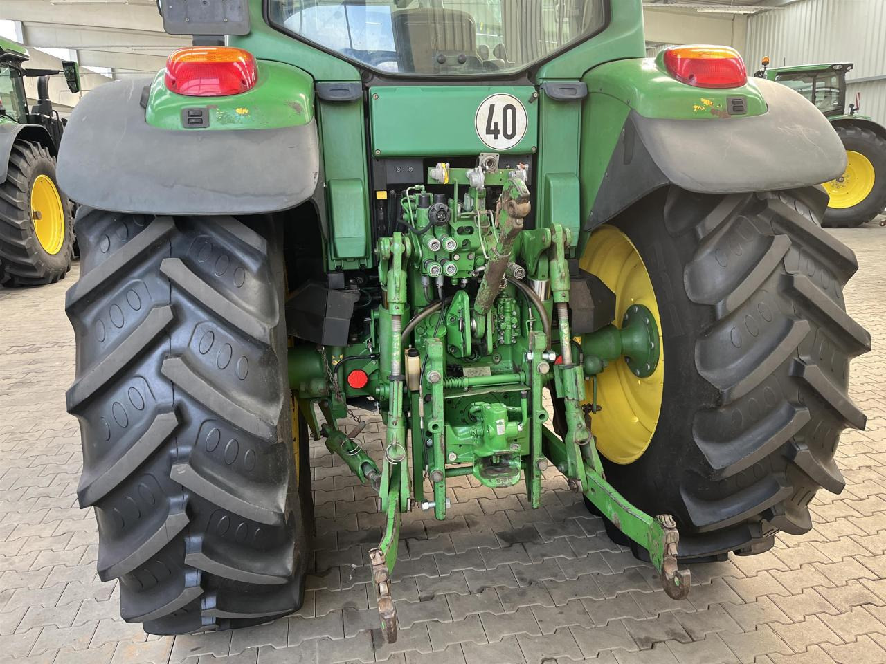 John Deere 6620 PREMIUM - Трактор: фото 4 John Deere 6620 PREMIUM - Трактор: фото 4