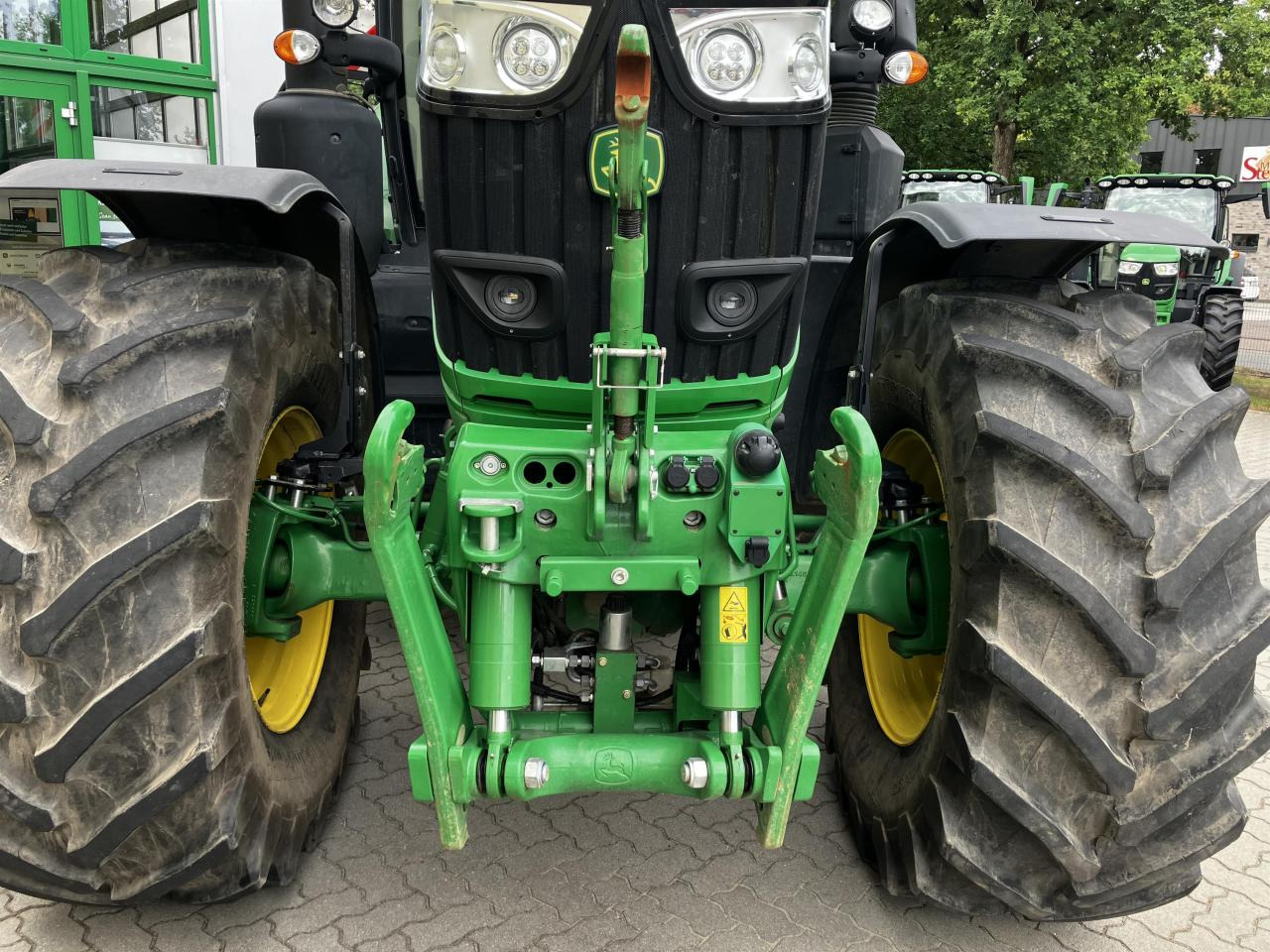 John Deere 6R 250 - Трактор: фото 4 John Deere 6R 250 - Трактор: фото 4