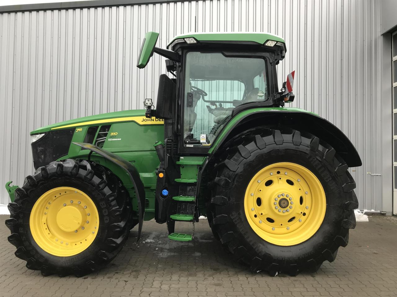 John Deere 7R 310 - Трактор: фото 1 John Deere 7R 310 - Трактор: фото 1