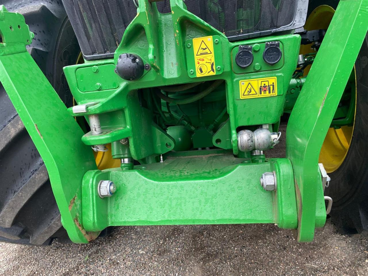 John Deere 7R 310 - Трактор: фото 2 John Deere 7R 310 - Трактор: фото 2