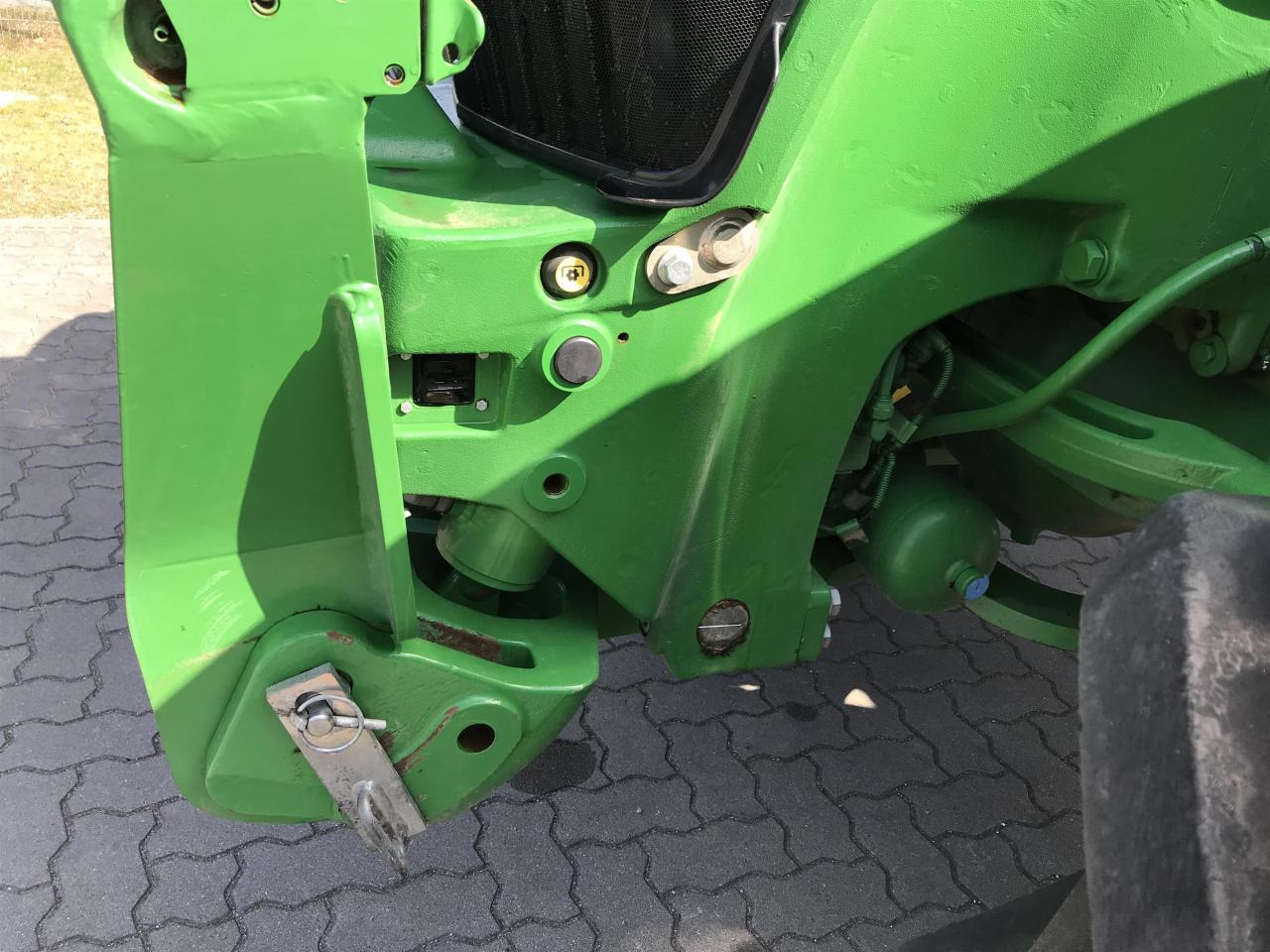 John Deere 7R 330 - Трактор: фото 4 John Deere 7R 330 - Трактор: фото 4