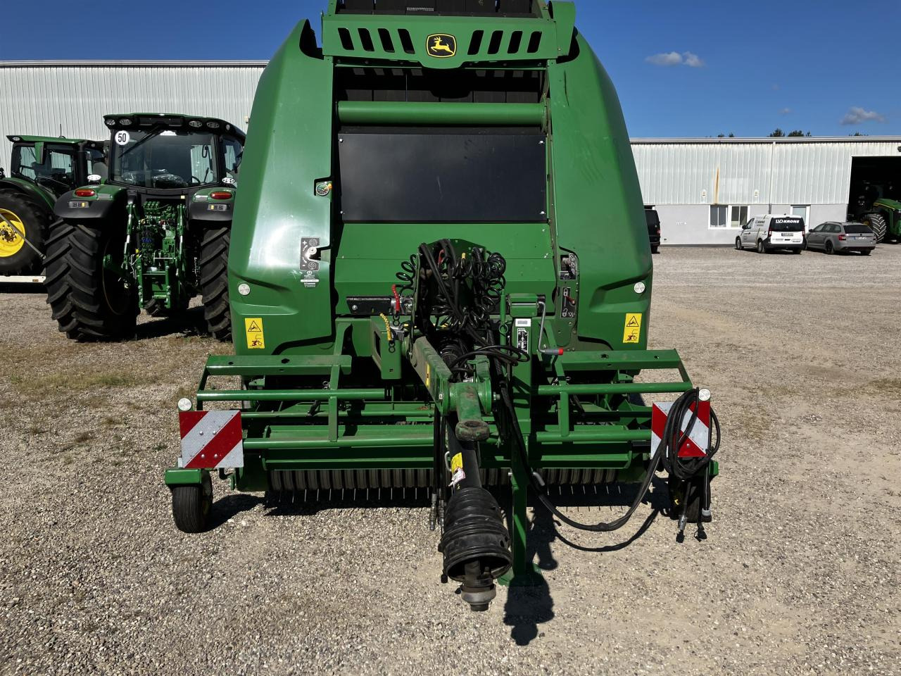 John Deere V461M MaxiCut HC13 - Пресс-подборщик рулонный: фото 3 John Deere V461M MaxiCut HC13 - Пресс-подборщик рулонный: фото 3