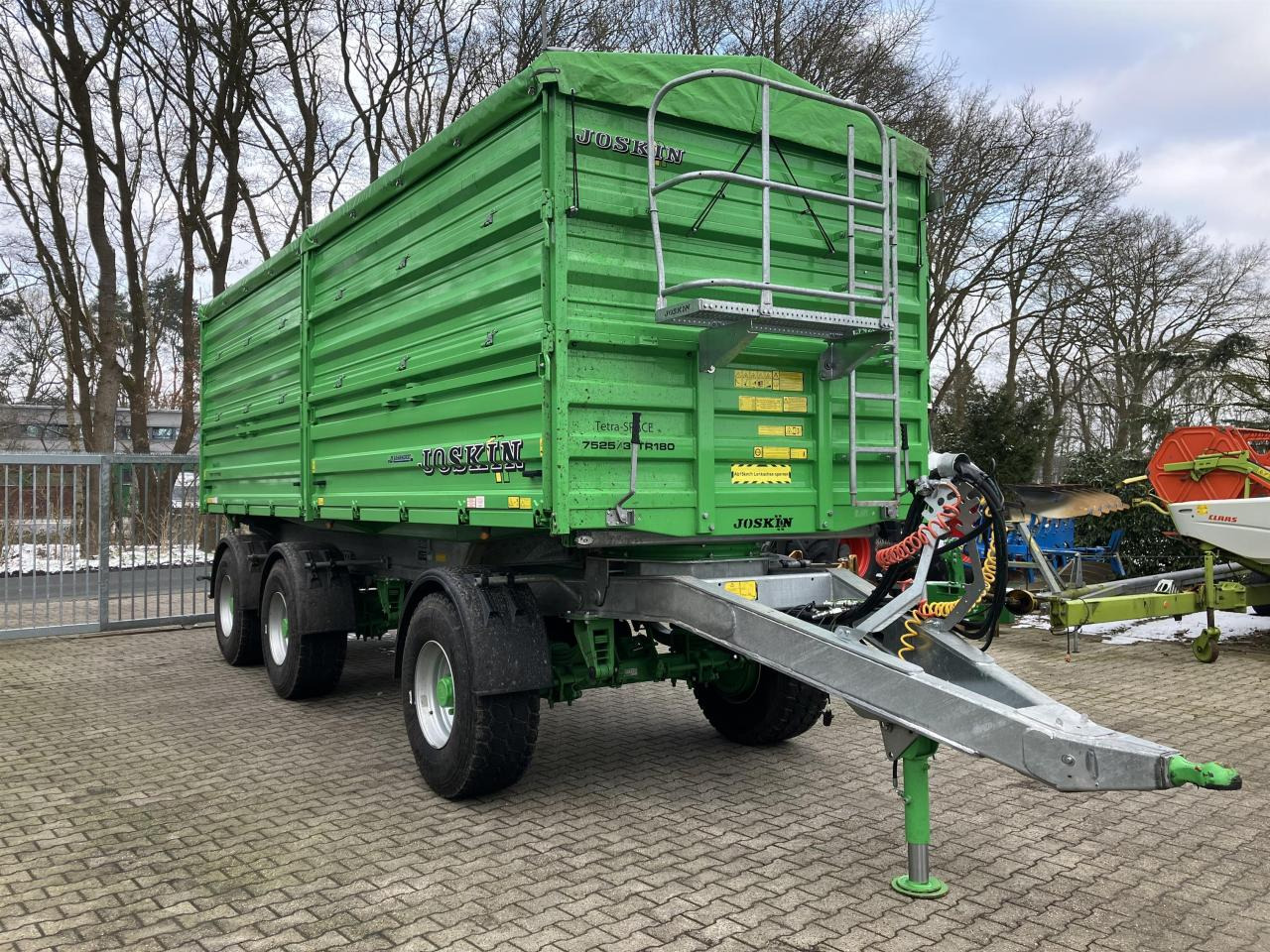 Joskin Tetra Space 7525/31TRR180 - Самосвальный прицеп: фото 1 Joskin Tetra Space 7525/31TRR180 - Самосвальный прицеп: фото 1