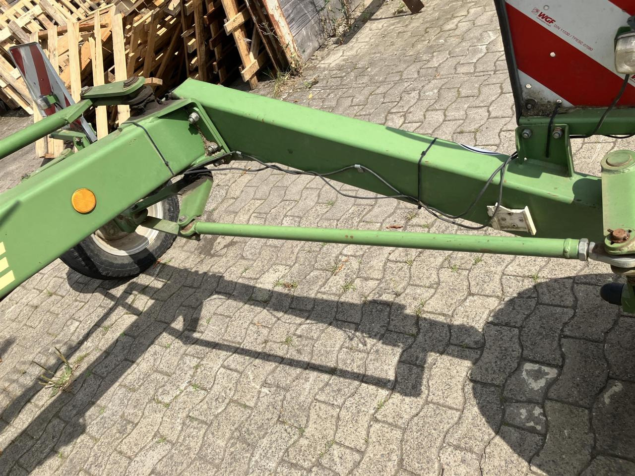 Krone SWADRO 810 - Сеноворошилка: фото 5 Krone SWADRO 810 - Сеноворошилка: фото 5