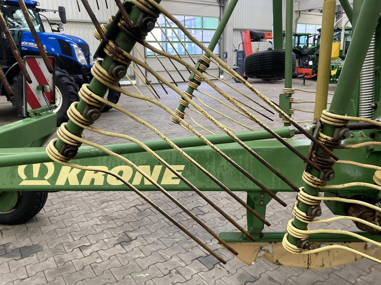 Krone Swadro 800/26 - Сеноворошилка: фото 3 Krone Swadro 800/26 - Сеноворошилка: фото 3