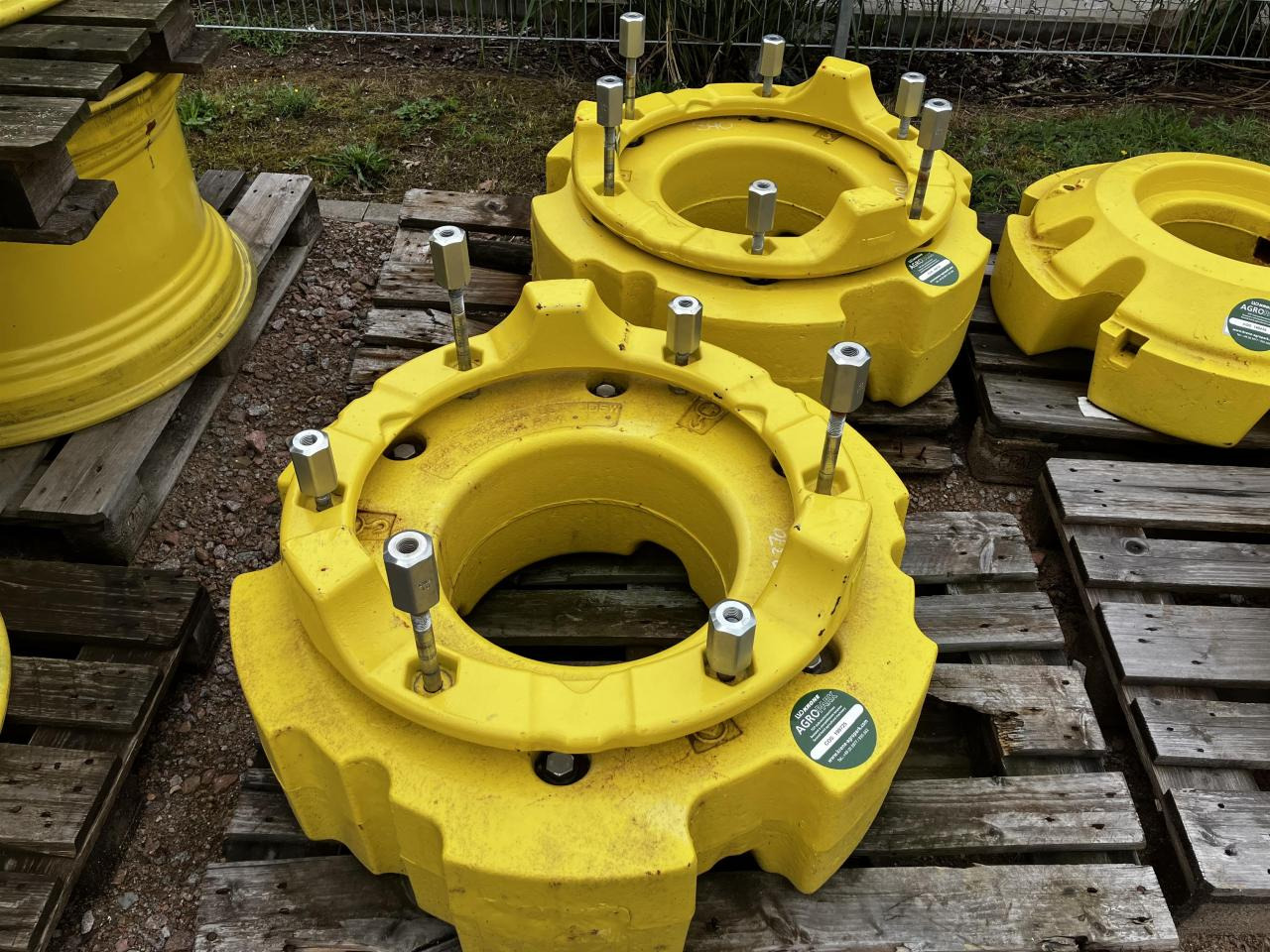 John Deere 70 kg + 900 kg - Запчасти для Сельскохозяйственной техники: фото 1 John Deere 70 kg + 900 kg - Запчасти для Сельскохозяйственной техники: фото 1