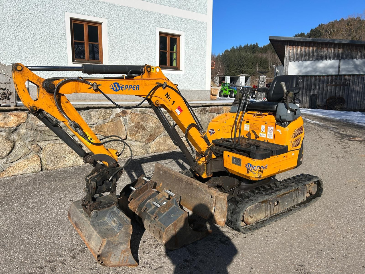 - Мини-экскаватор: фото 2 - Мини-экскаватор: фото 2