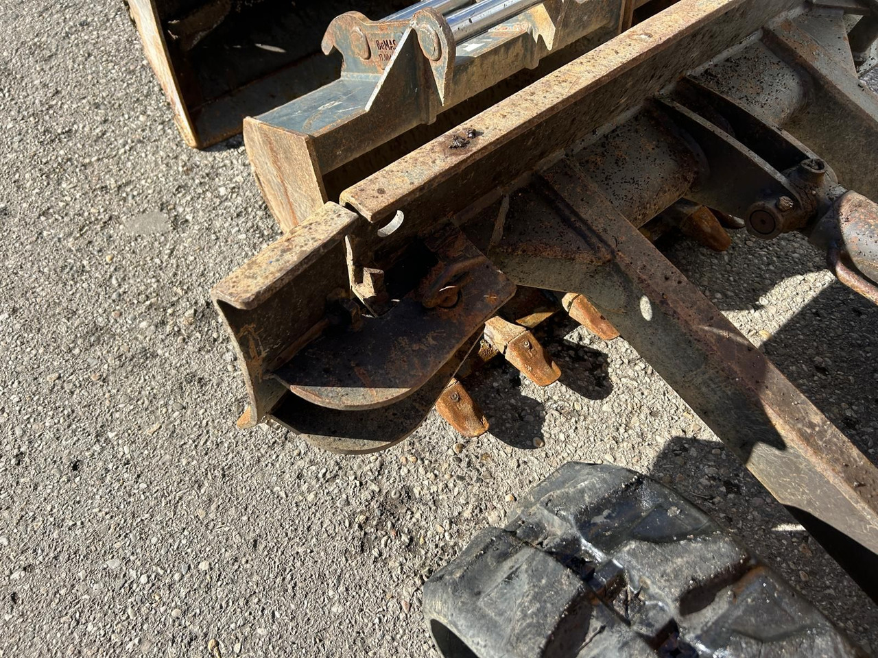 - Мини-экскаватор: фото 5 - Мини-экскаватор: фото 5