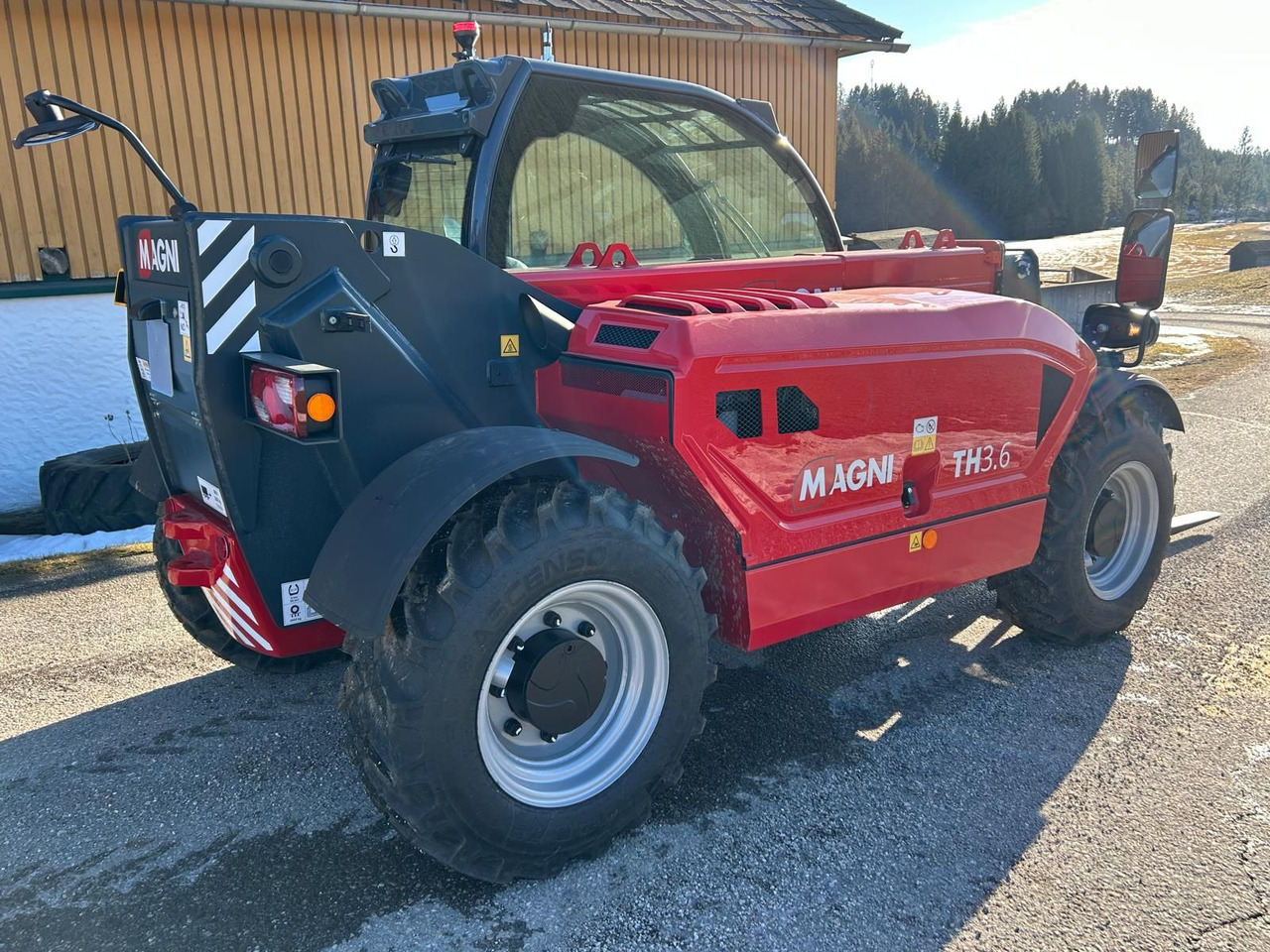 - Телескопический погрузчик: фото 4 - Телескопический погрузчик: фото 4