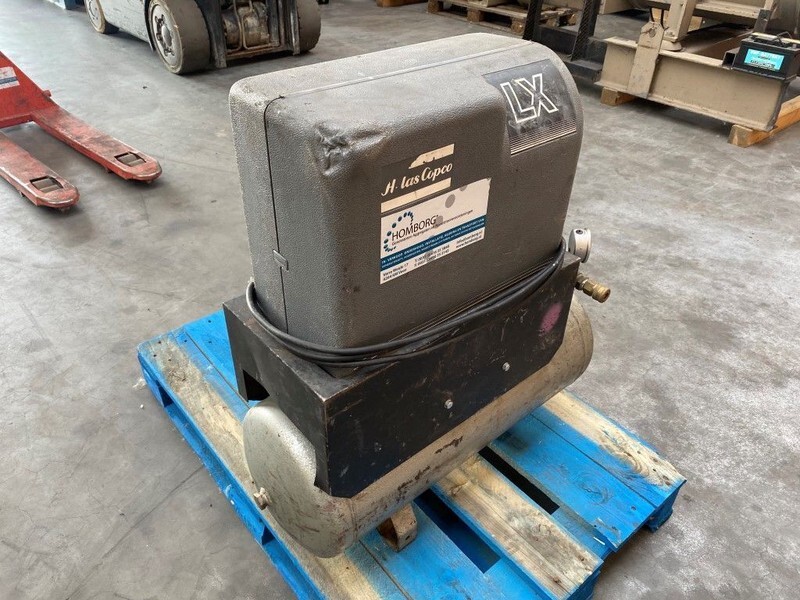 Atlas-Copco LXS 111 1.1 kW 10 bar 125 L / min zuigercompressor met 50 liter ketel - Воздушный компрессор: фото 2 Atlas-Copco LXS 111 1.1 kW 10 bar 125 L / min zuigercompressor met 50 liter ketel - Воздушный компрессор: фото 2