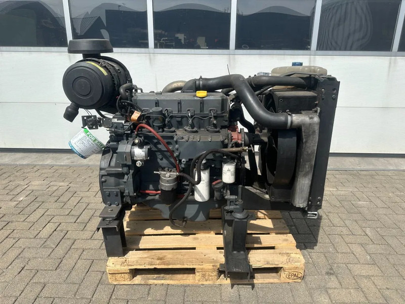 Deutz BF4M 1013 Diesel Engine 4 cylinder 102 kW / 137 HP - Двигатель для Погрузочно-разгрузочной техники: фото 1 Deutz BF4M 1013 Diesel Engine 4 cylinder 102 kW / 137 HP - Двигатель для Погрузочно-разгрузочной техники: фото 1