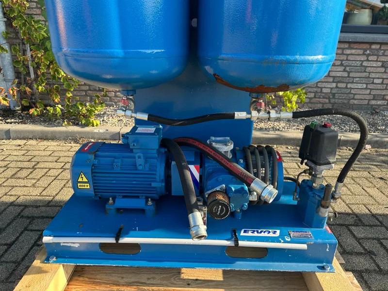 Hogedruk Hogedruk Luchtstart Air starter 30 Bar 15 kW 2 x 150 liter air tank - Насос для воды: фото 5 Hogedruk Hogedruk Luchtstart Air starter 30 Bar 15 kW 2 x 150 liter air tank - Насос для воды: фото 5