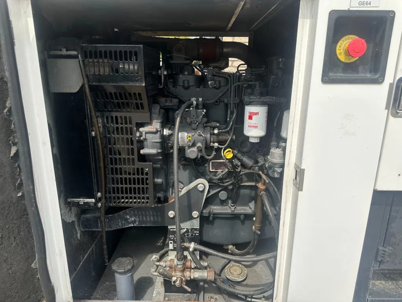 Iveco FPT F32 AM1A Leroy Somer 32 kVA Silent generatorset 297 hours ! - Электрогенератор: фото 5 Iveco FPT F32 AM1A Leroy Somer 32 kVA Silent generatorset 297 hours ! - Электрогенератор: фото 5