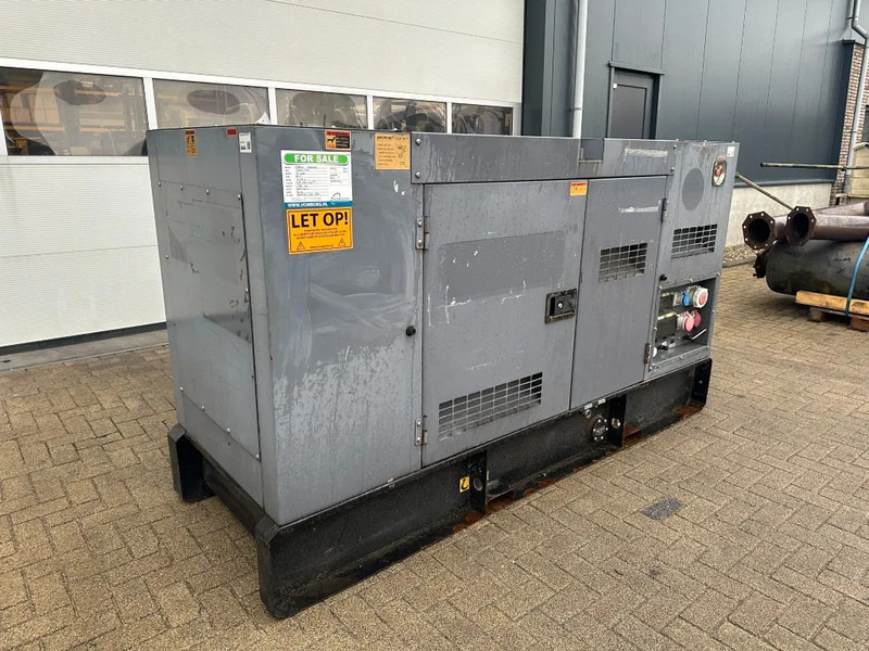 Perkins 1104D-44T Stamford 63 kVA Silent generatorset - Электрогенератор: фото 3 Perkins 1104D-44T Stamford 63 kVA Silent generatorset - Электрогенератор: фото 3