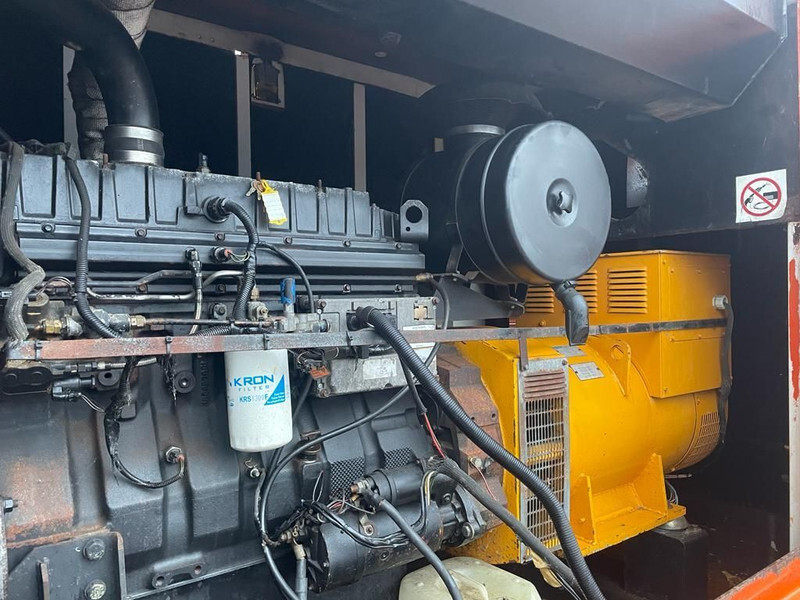 Perkins 1300 Serie Mecc Alte Spa 225 kVA Silent generatorset - Электрогенератор: фото 5 Perkins 1300 Serie Mecc Alte Spa 225 kVA Silent generatorset - Электрогенератор: фото 5