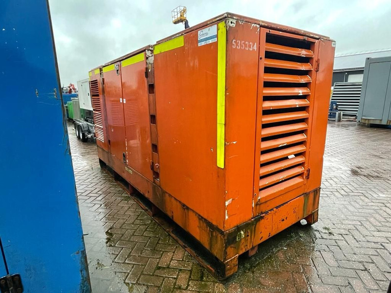 Perkins 1300 Serie Mecc Alte Spa 225 kVA Silent generatorset - Электрогенератор: фото 3 Perkins 1300 Serie Mecc Alte Spa 225 kVA Silent generatorset - Электрогенератор: фото 3