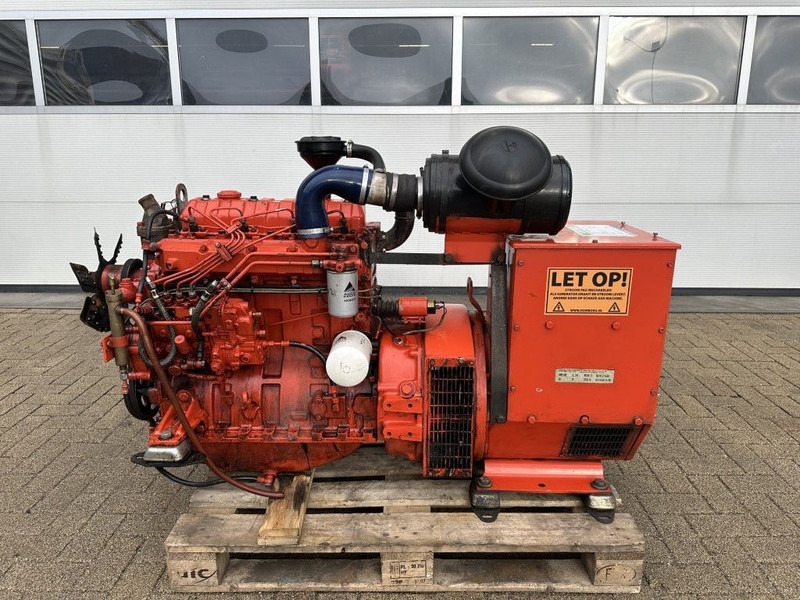 Sisu Valmet Stamford 42.5 kVA generatorset - Электрогенератор: фото 2 Sisu Valmet Stamford 42.5 kVA generatorset - Электрогенератор: фото 2