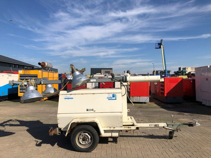 Terex Kubota Leroy Somer 7 kVA lichtmast aggregaat light tower - Осветительная мачта: фото 1 Terex Kubota Leroy Somer 7 kVA lichtmast aggregaat light tower - Осветительная мачта: фото 1