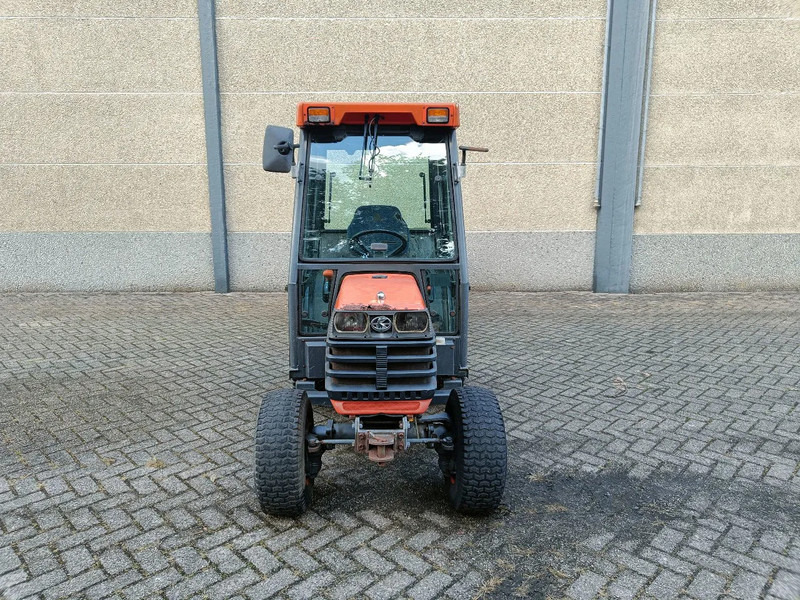 Kubota B2410 met Nimos Kipper - Складской тягач: фото 2 Kubota B2410 met Nimos Kipper - Складской тягач: фото 2