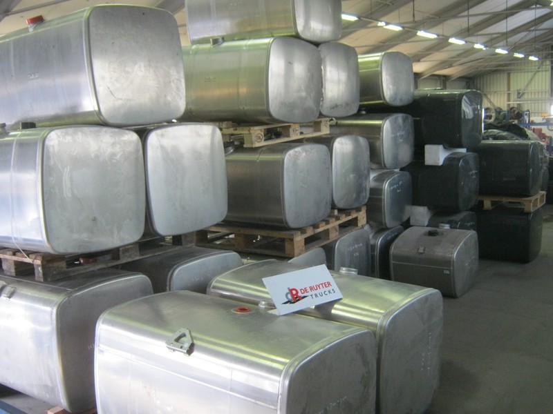 DAF Brandstoftanks voor CF en XF (aluminium) - Подготовка топлива: фото 1 DAF Brandstoftanks voor CF en XF (aluminium) - Подготовка топлива: фото 1