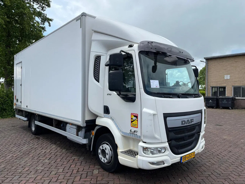 DAF LF 210 FA EURO 6 - Грузовик с закрытым кузовом: фото 1 DAF LF 210 FA EURO 6 - Грузовик с закрытым кузовом: фото 1