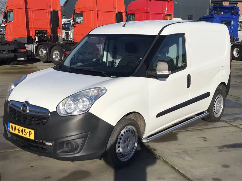Opel Combo 1.6 CDTI - Цельнометаллический фургон: фото 1 Opel Combo 1.6 CDTI - Цельнометаллический фургон: фото 1
