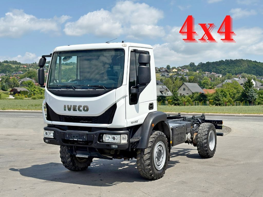 Iveco EUROCARGO 110-250* PLATFORM 4,60 m* 4x4 - Грузовик-шасси: фото 1 Iveco EUROCARGO 110-250* PLATFORM 4,60 m* 4x4 - Грузовик-шасси: фото 1