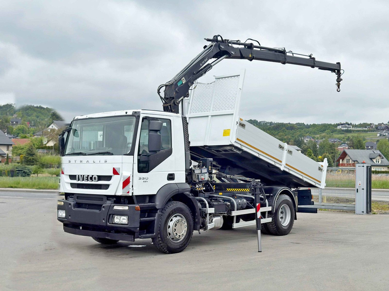Iveco STRALIS 330 *HIAB 144 BS-3 HIDUO* TOPZUSTAND - Автоманипулятор: фото 2 Iveco STRALIS 330 *HIAB 144 BS-3 HIDUO* TOPZUSTAND - Автоманипулятор: фото 2