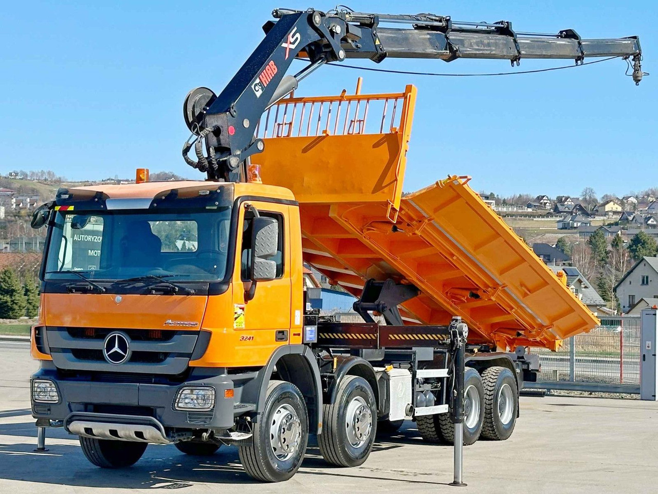 Mercedes-Benz ACTROS 3241 * HIAB 322 EP-4 HIDUO + FUNK / 8x4 - Автоманипулятор: фото 3 Mercedes-Benz ACTROS 3241 * HIAB 322 EP-4 HIDUO + FUNK / 8x4 - Автоманипулятор: фото 3