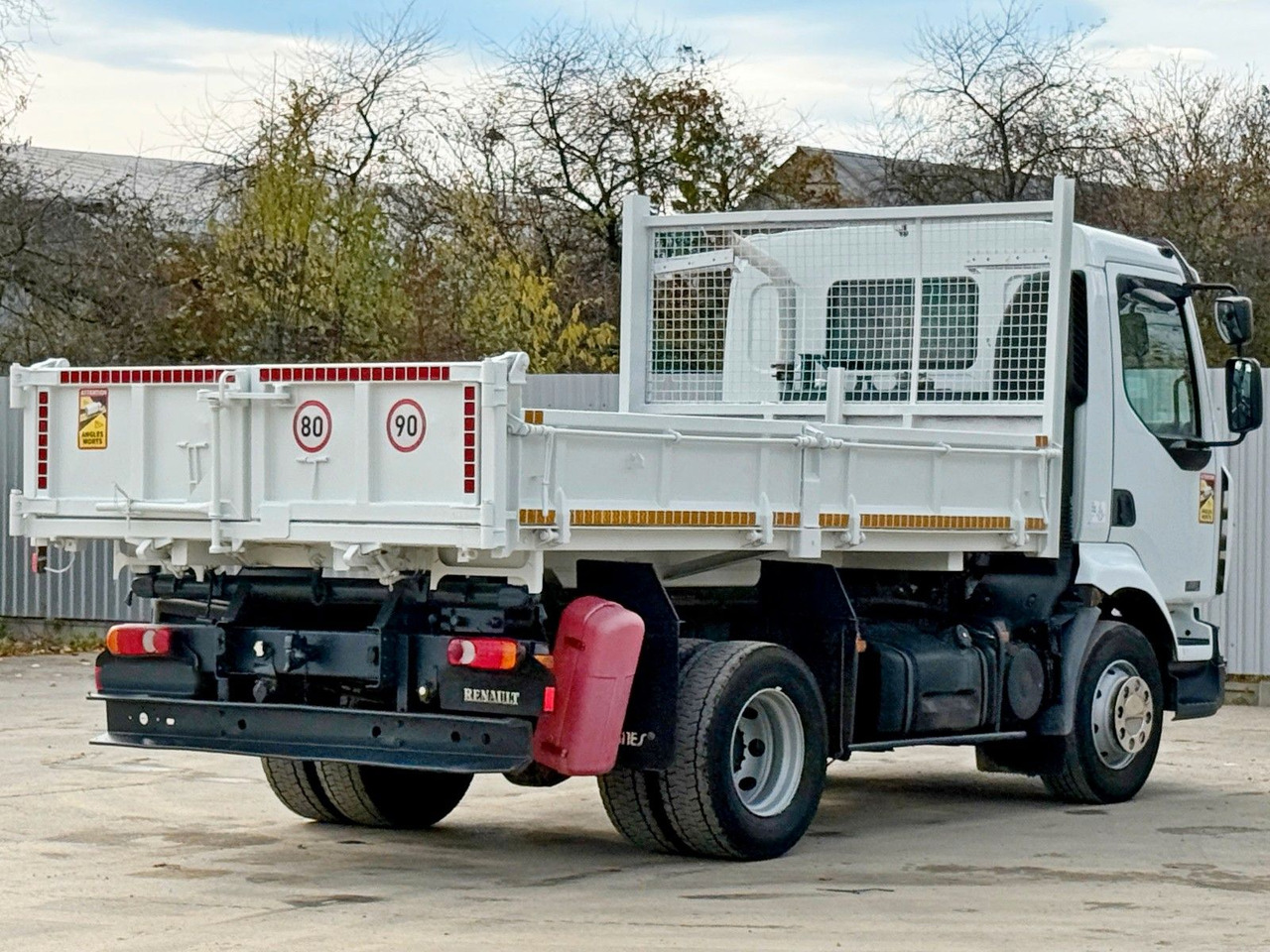 Renault MIDLUM 220 DCI *KIPPER 3,80m * BORDMATIC в лизинг Renault MIDLUM 220 DCI *KIPPER 3,80m * BORDMATIC: фото 8 Renault MIDLUM 220 DCI *KIPPER 3,80m * BORDMATIC в лизинг Renault MIDLUM 220 DCI *KIPPER 3,80m * BORDMATIC: фото 8