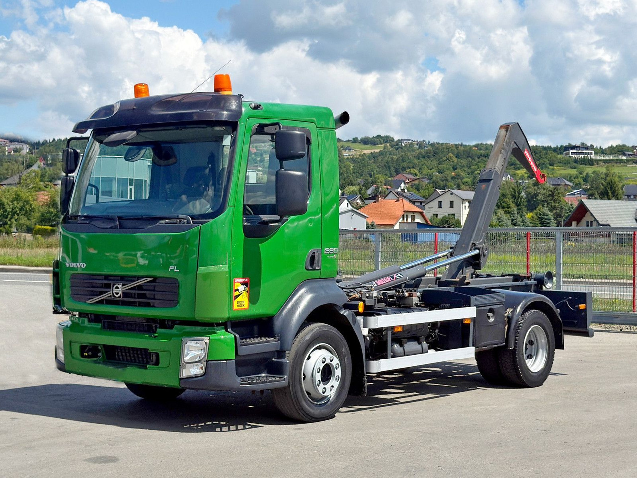 Volvo FL 280 * Abrollkipper * TOPZUSTAND - Крюковой мультилифт: фото 1 Volvo FL 280 * Abrollkipper * TOPZUSTAND - Крюковой мультилифт: фото 1