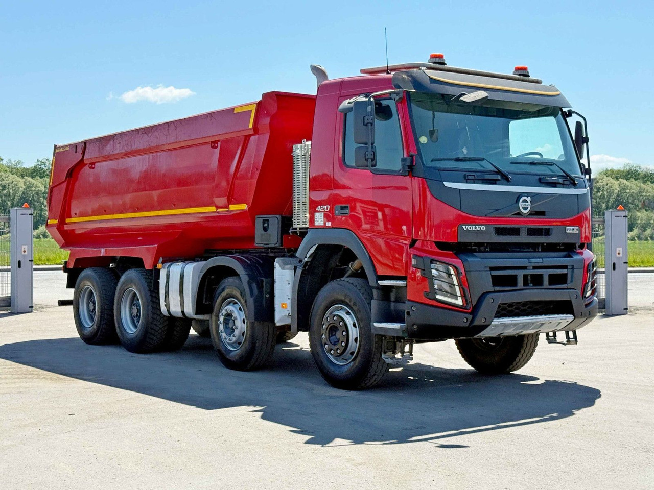 Volvo FMX 420 Kipper * TOPZUSTAND / 8x4 ! - Самосвал: фото 1 Volvo FMX 420 Kipper * TOPZUSTAND / 8x4 ! - Самосвал: фото 1