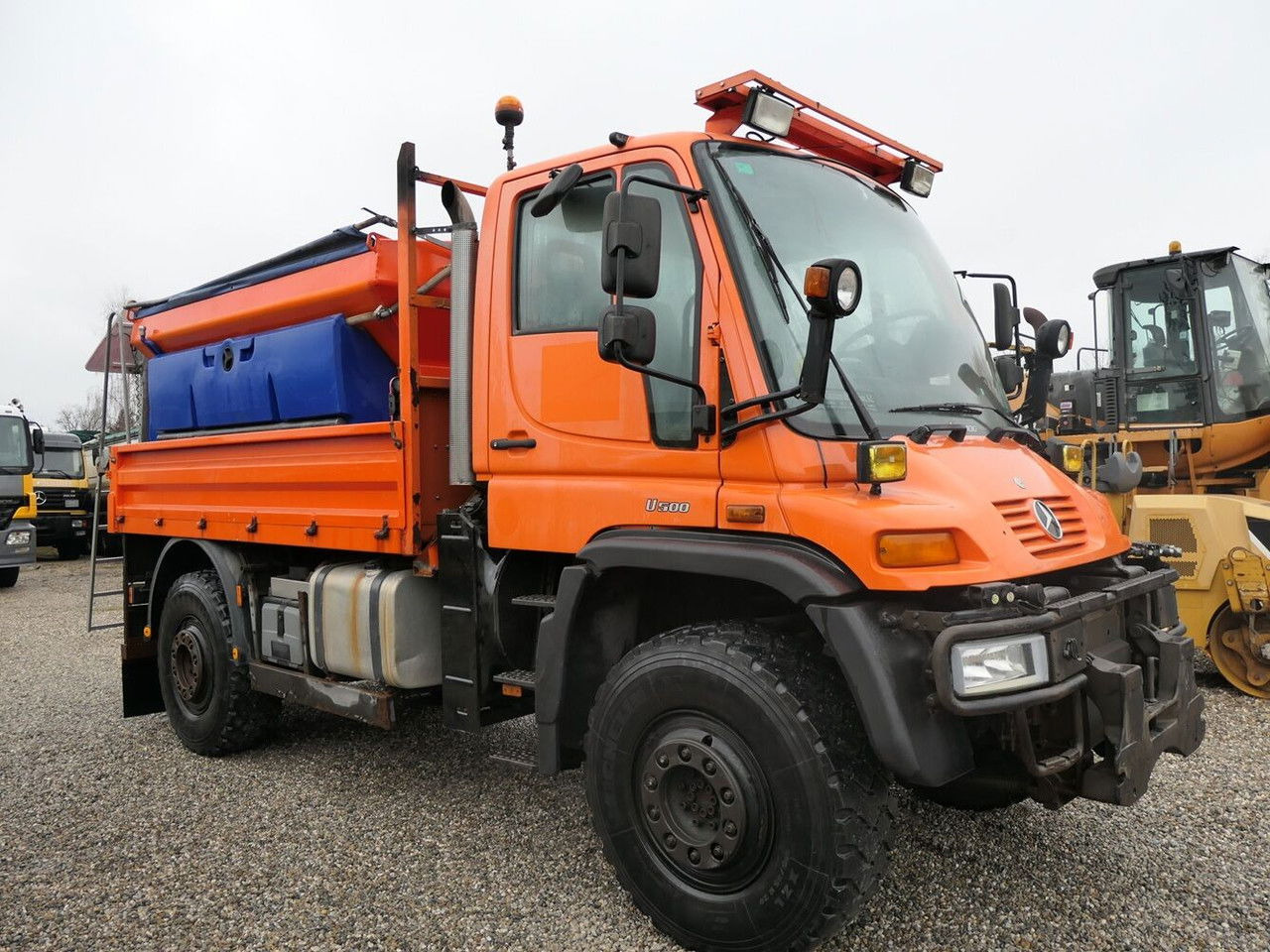 Mercedes-Benz Unimog U500 - Снегоуборочная машина: фото 3 Mercedes-Benz Unimog U500 - Снегоуборочная машина: фото 3