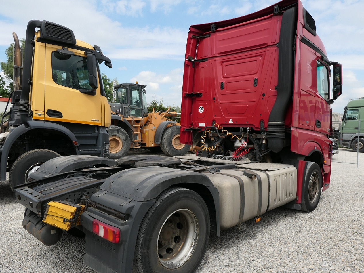 Mercedes Benz Actros 1845 в лизинг Mercedes Benz Actros 1845: фото 6 Mercedes Benz Actros 1845 в лизинг Mercedes Benz Actros 1845: фото 6