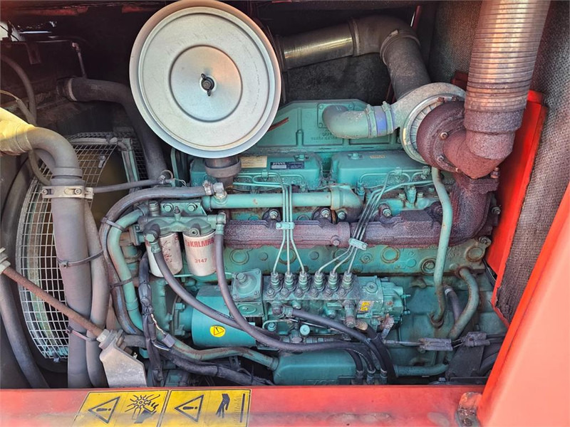 Kalmar DCB32 RoRo - Дизельный погрузчик: фото 2 Kalmar DCB32 RoRo - Дизельный погрузчик: фото 2