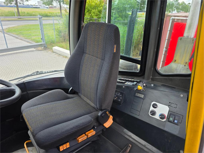 Терминальный тягач Terberg RT222 4x4: фото 18