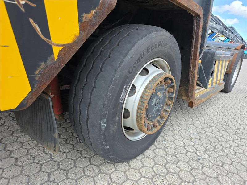 Терминальный тягач Terberg RT222 4x4: фото 13