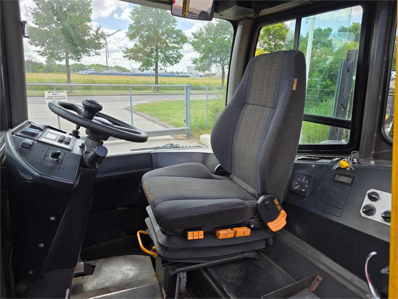 Терминальный тягач Terberg RT222 4x4: фото 17