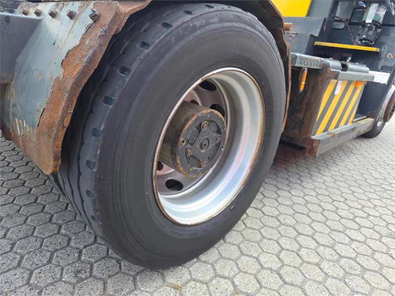 Терминальный тягач Terberg RT222 4x4: фото 16