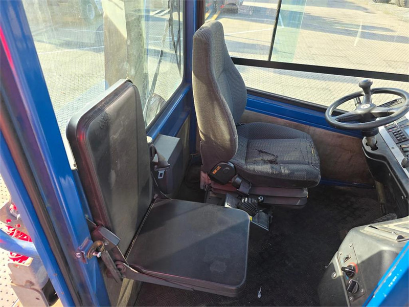 Терминальный тягач Terberg YT222: фото 16