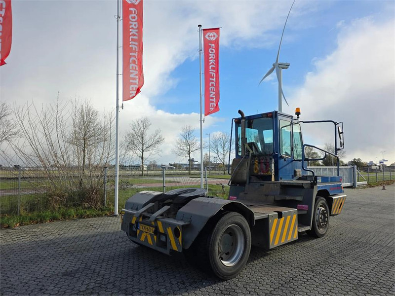 Терминальный тягач Terberg YT222: фото 6