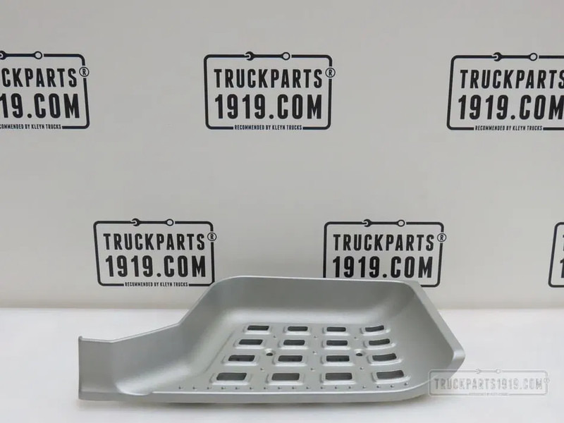 DAF 1945872 Opstap trede Re. DAF XF - Кузов и экстерьер для Грузовиков: фото 1 DAF 1945872 Opstap trede Re. DAF XF - Кузов и экстерьер для Грузовиков: фото 1